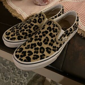 Women’s Cheetah Print Size 8 Vans